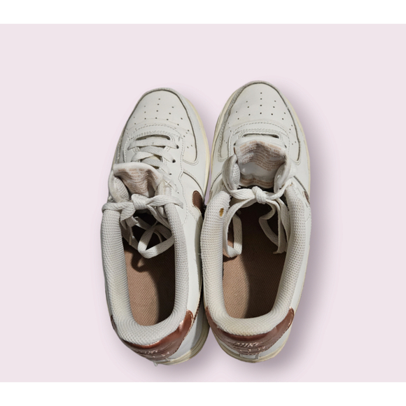 Nike Air Force 1 Low Summit White Metallic Red Bronze 314219-129 SZ 7Y - Picture 8 of 12